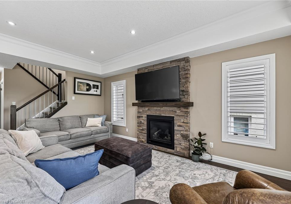 1048-alberni-road-woodstock-ontario-40847566