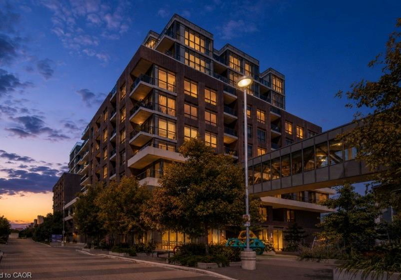 26-gibbs-street-etobicoke-ontario-40847575