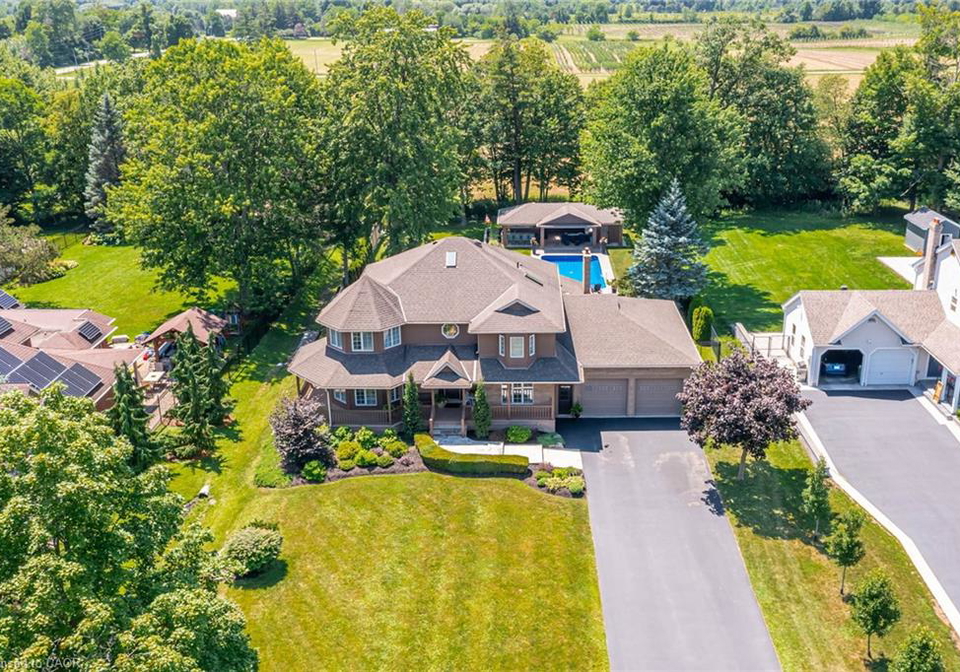 994-courtland-drive-ancaster-ontario-40847610