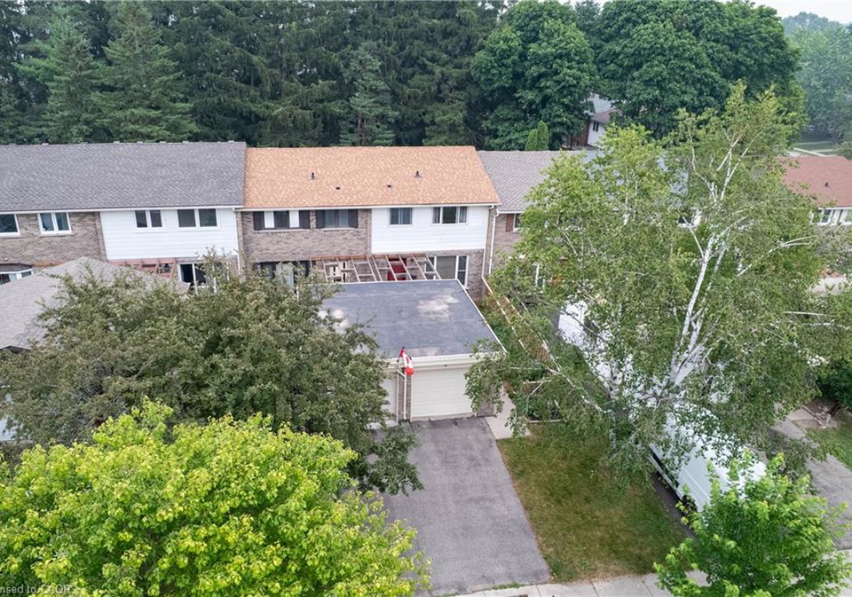 18-ralgreen-crescent-kitchener-ontario-40847643