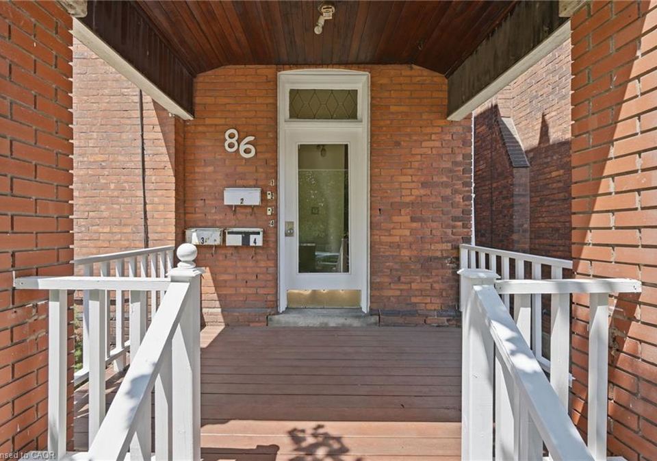 86-sanford-avenue-s-hamilton-ontario-40847721