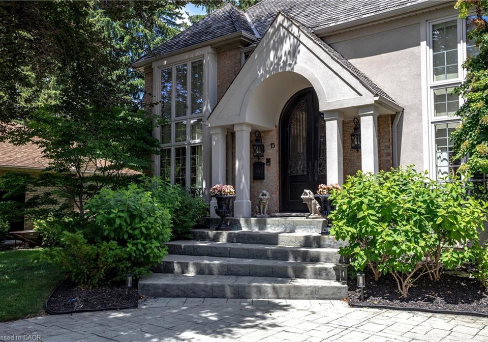 15-peppertree-crescent-ancaster-ontario-40847770