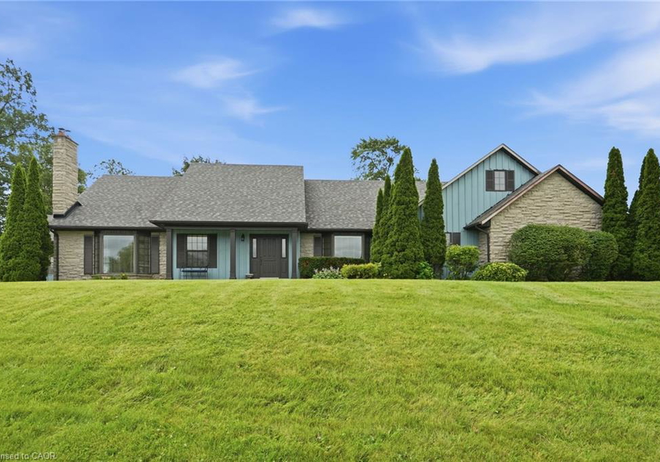 1046-book-road-w-ancaster-ontario-40847782