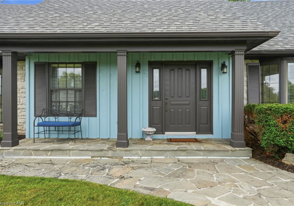 1046-book-road-w-ancaster-ontario-40847782