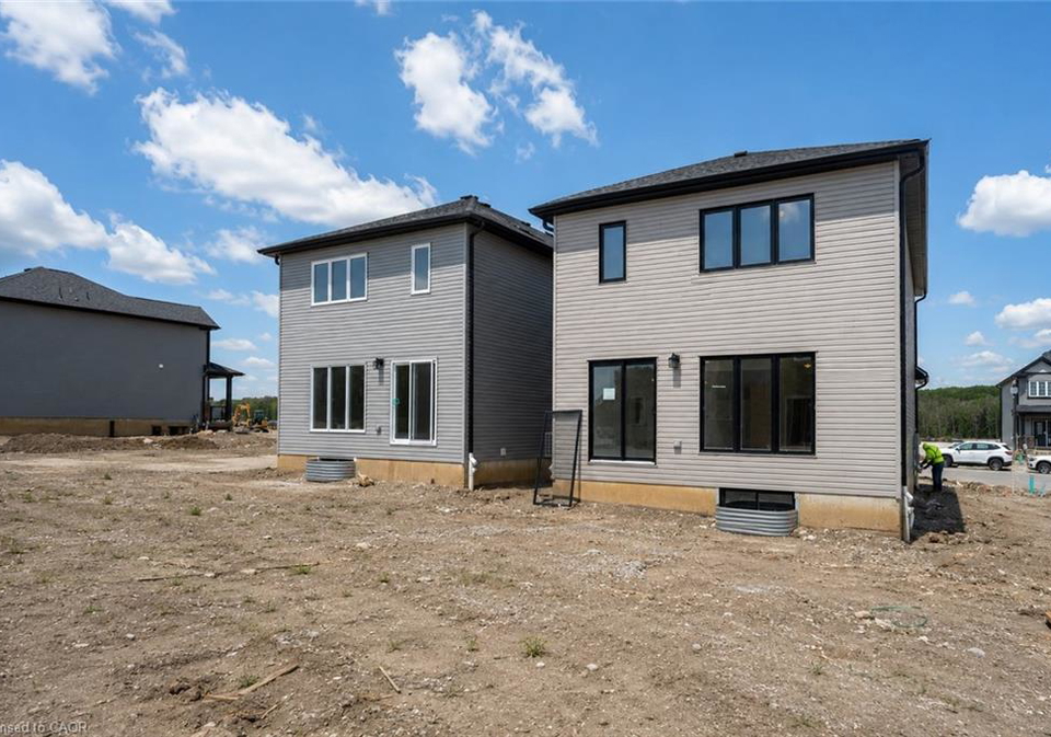 18-pine-warbler-street-kitchener-ontario-40847805