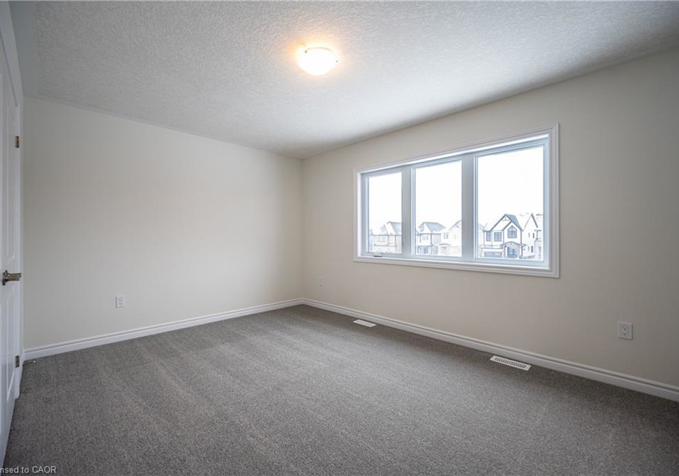 18-pine-warbler-street-kitchener-ontario-40847805