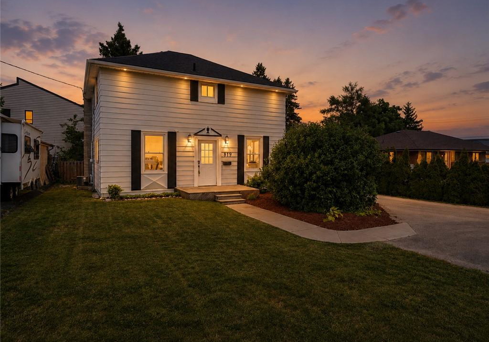 819-devonshire-avenue-woodstock-ontario-40847816