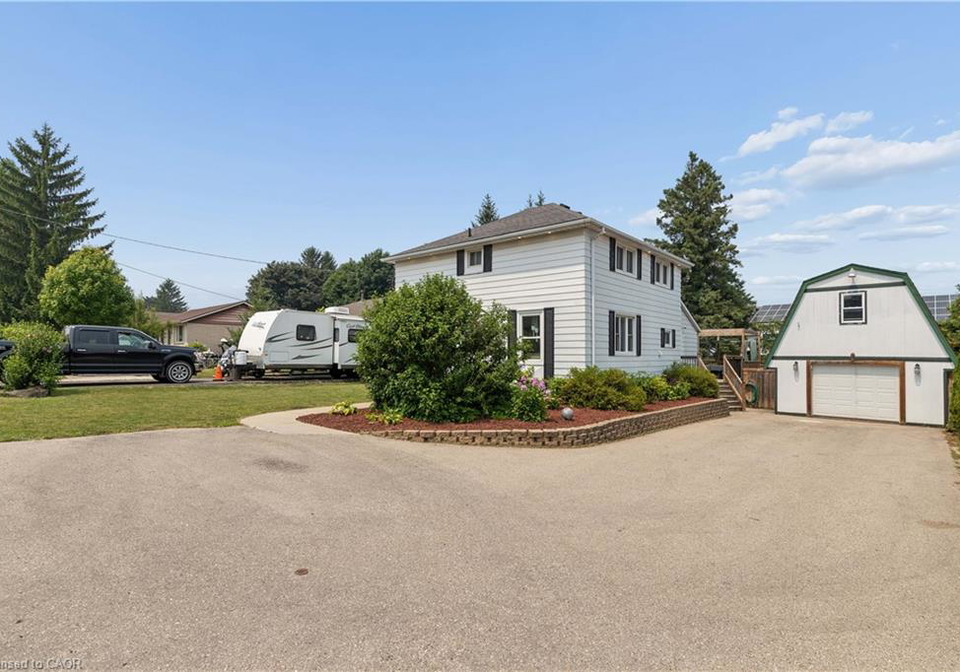 819-devonshire-avenue-woodstock-ontario-40847816