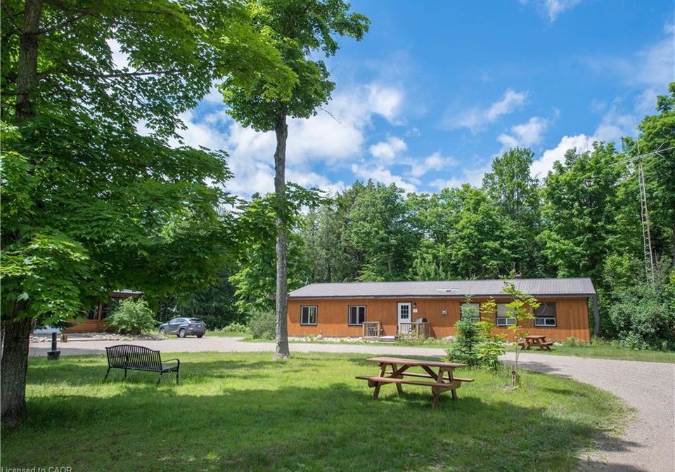 3121-35-highway-south-algonquin-ontario-40847821