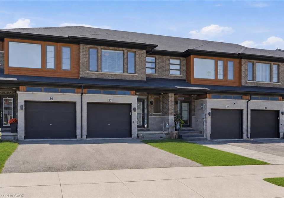 37-greenwich-avenue-stoney-creek-ontario-40847858