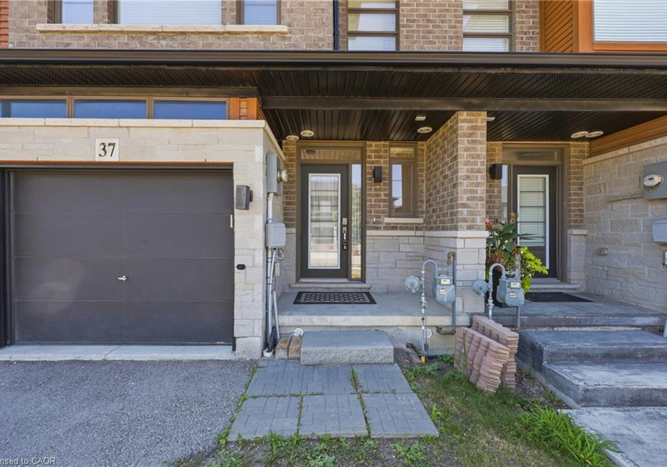 37-greenwich-avenue-stoney-creek-ontario-40847858