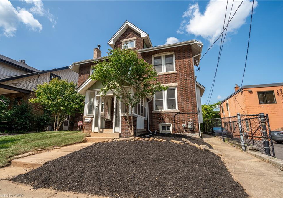 14-burris-street-hamilton-ontario-40847931