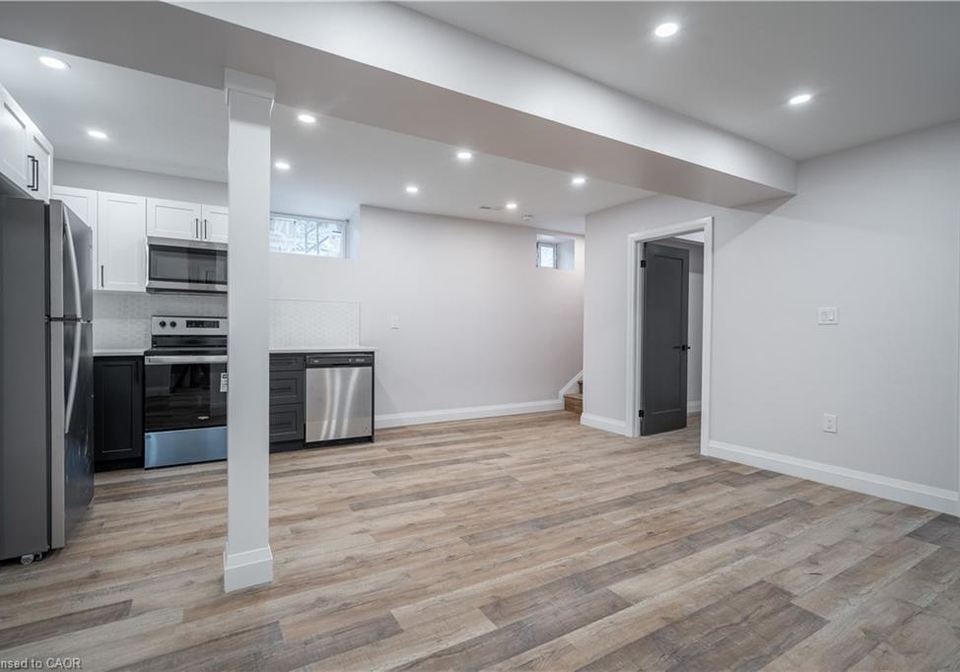 14-burris-street-hamilton-ontario-40847931