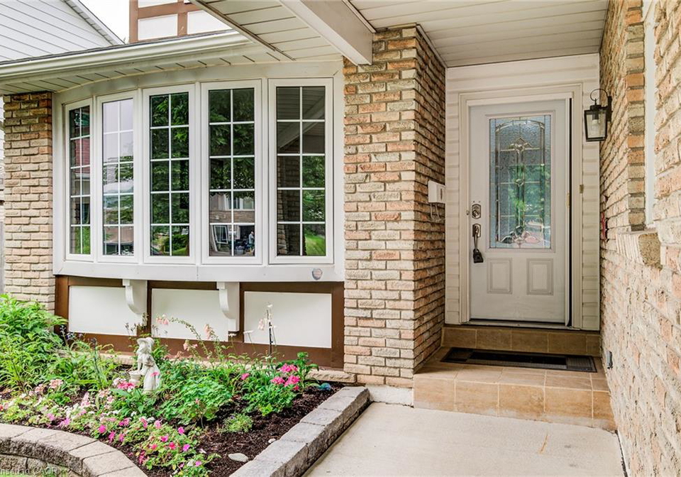 215-forestwood-drive-kitchener-ontario-40848070