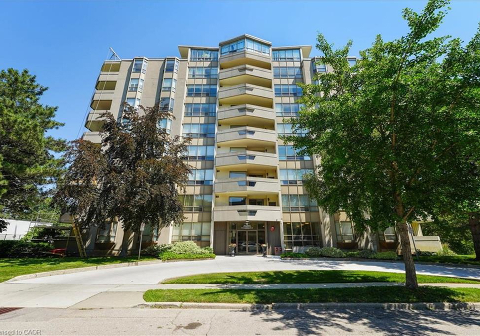 8-village-green-stoney-creek-ontario-40848109