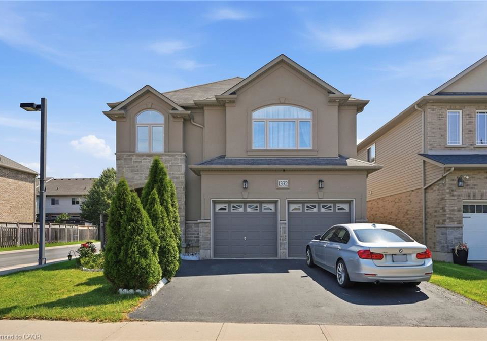 1332-baseline-road-stoney-creek-ontario-40848170
