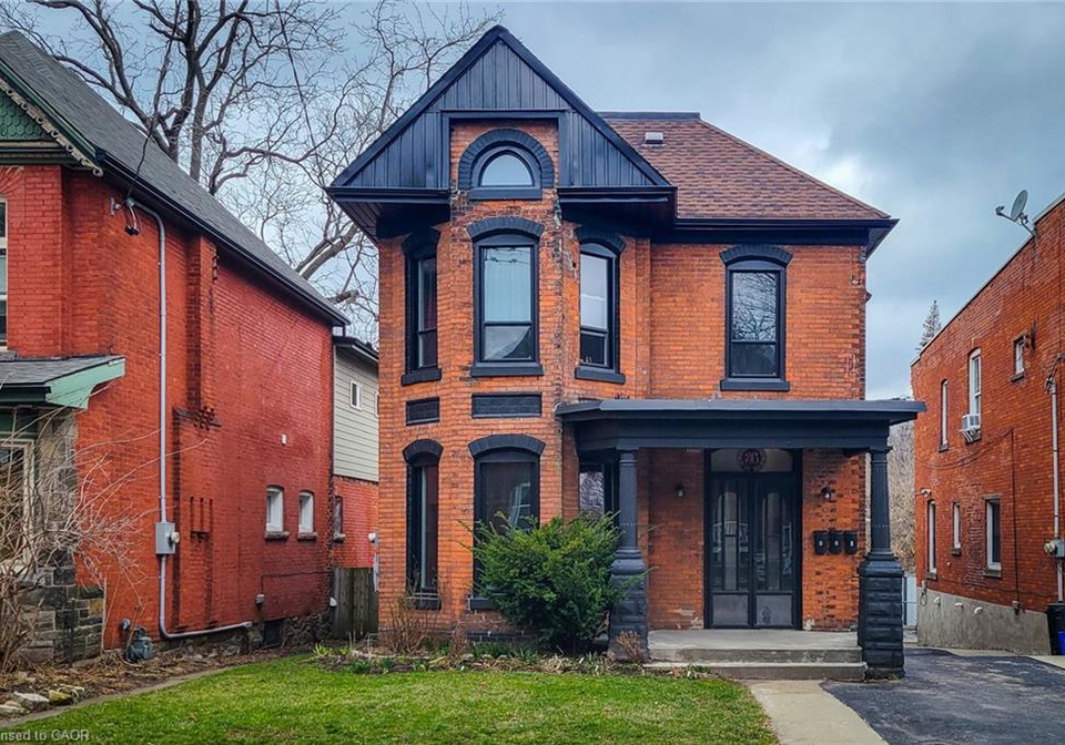 36-erie-avenue-hamilton-ontario-40848196