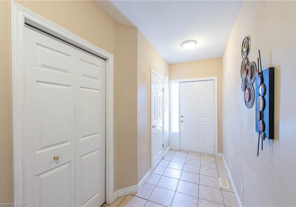 504-blue-beech-boulevard-waterloo-ontario-40848205