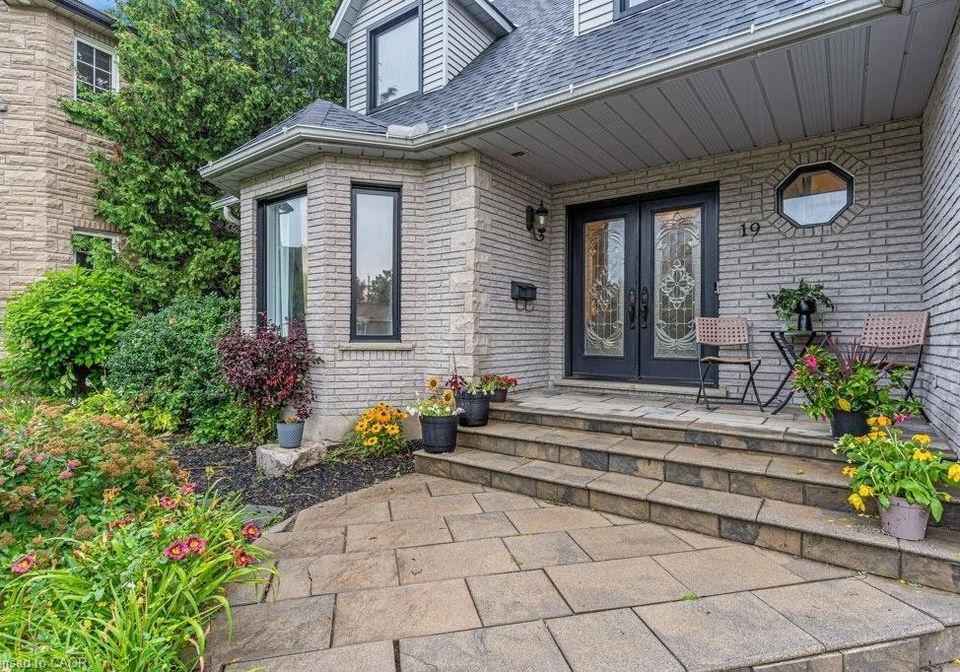 19-kenley-lane-cambridge-ontario-40848266