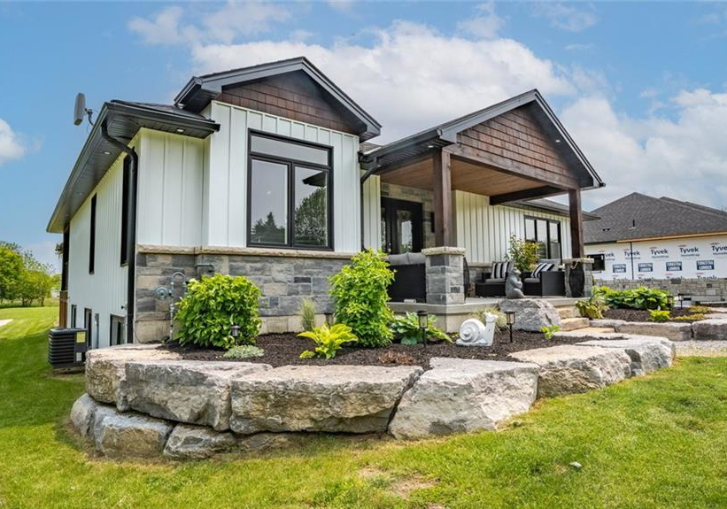 6-kings-lane-scotland-ontario-40848271