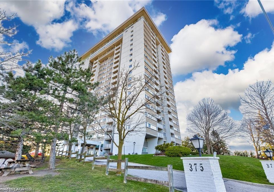 375-king-street-n-waterloo-ontario-40848343