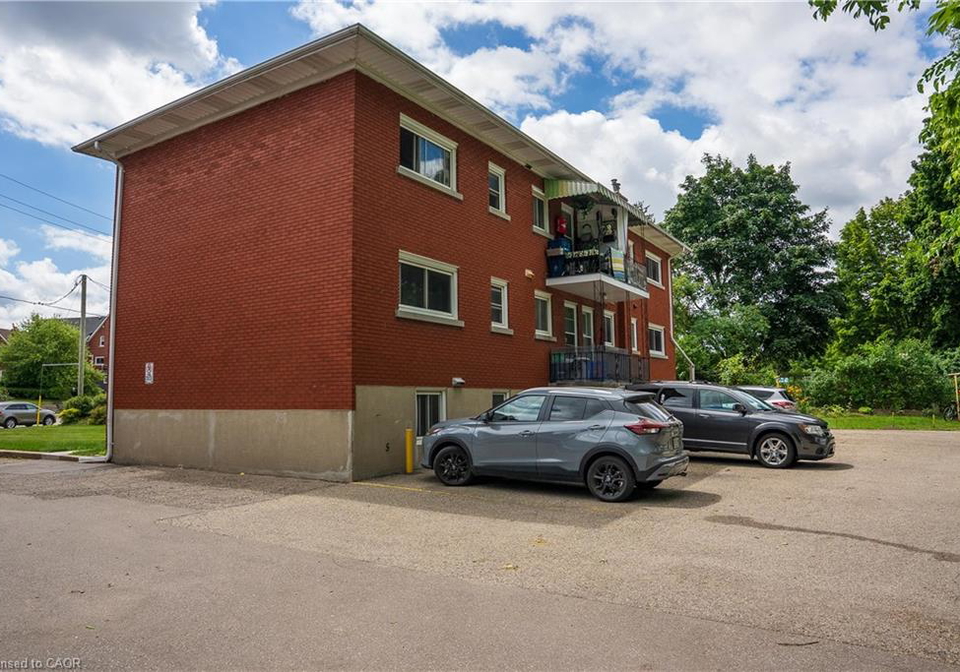 282-ottawa-street-s-kitchener-ontario-40848358