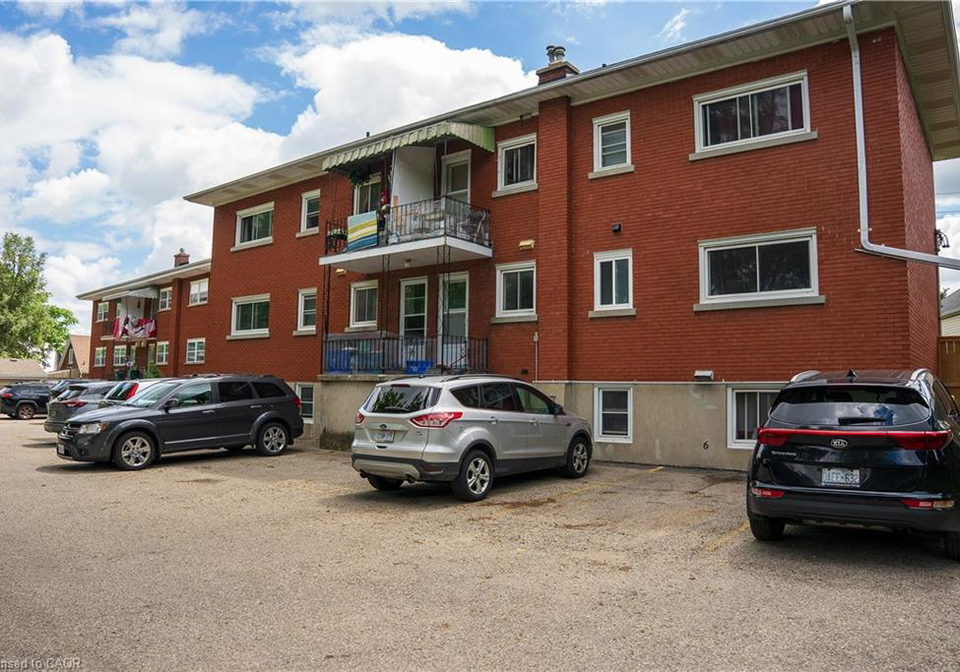 282-ottawa-street-s-kitchener-ontario-40848358