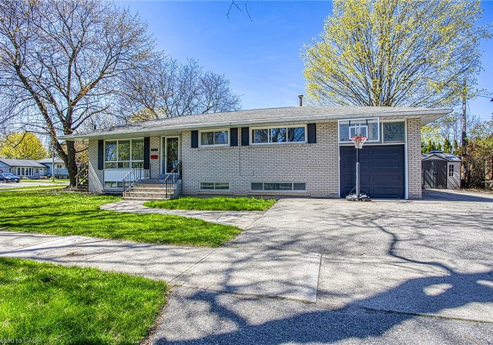 2387-cyprus-avenue-burlington-ontario-40848432