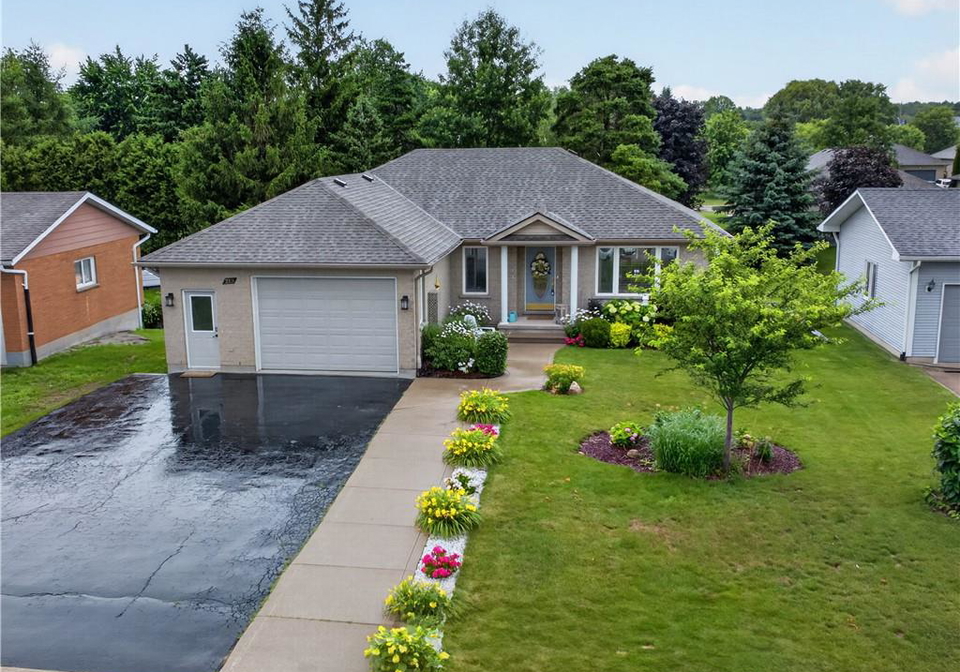 213-margaret-street-s-harriston-ontario-40848454