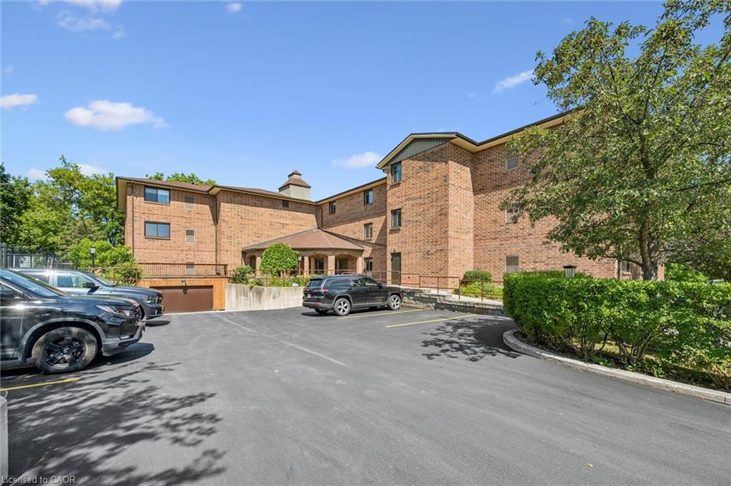 4-albert-street-cambridge-ontario-40848549