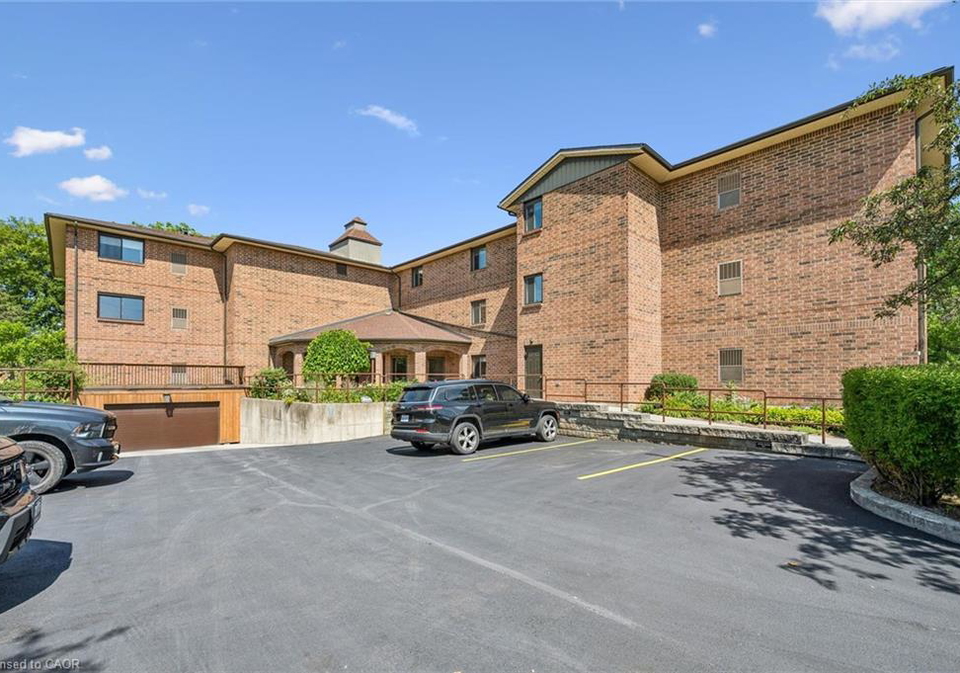 4-albert-street-cambridge-ontario-40848549