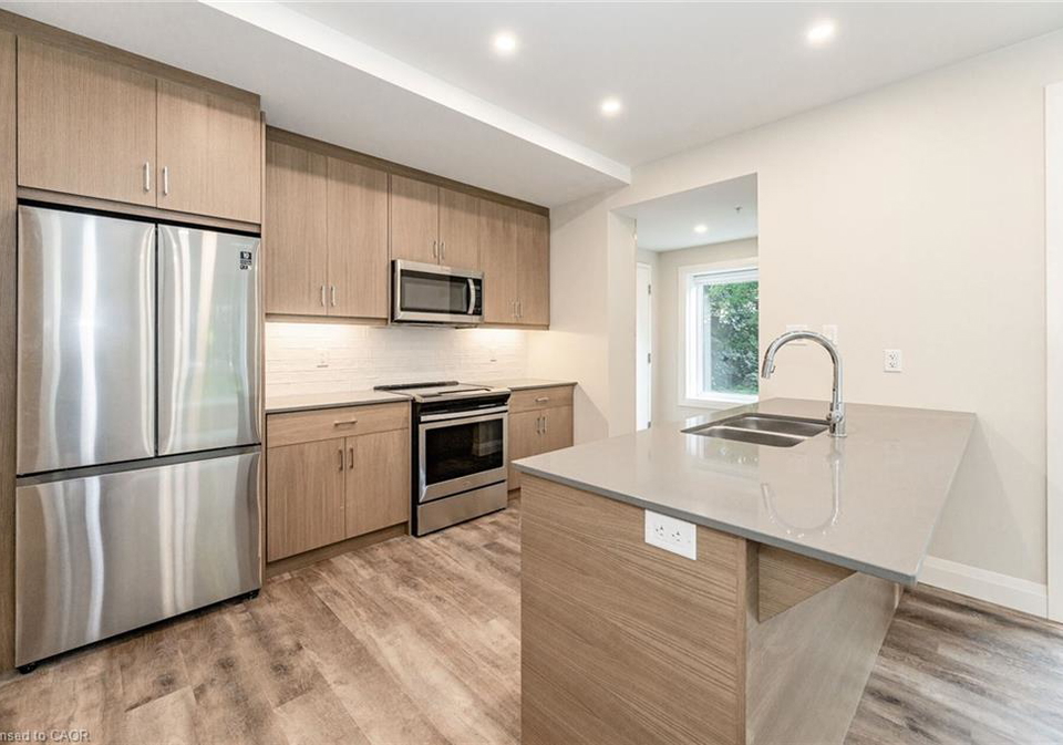 72-erb-street-e-waterloo-ontario-40848586
