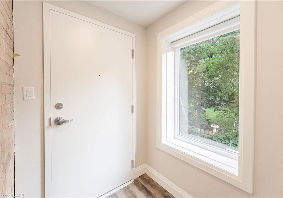 72-erb-street-e-waterloo-ontario-40848586