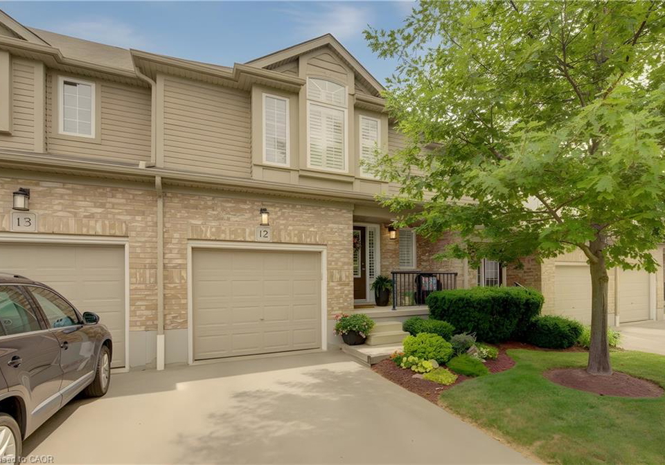 555-chablis-drive-waterloo-ontario-40848597