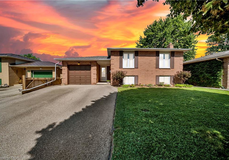 43-hobart-crescent-brantford-ontario-40848606