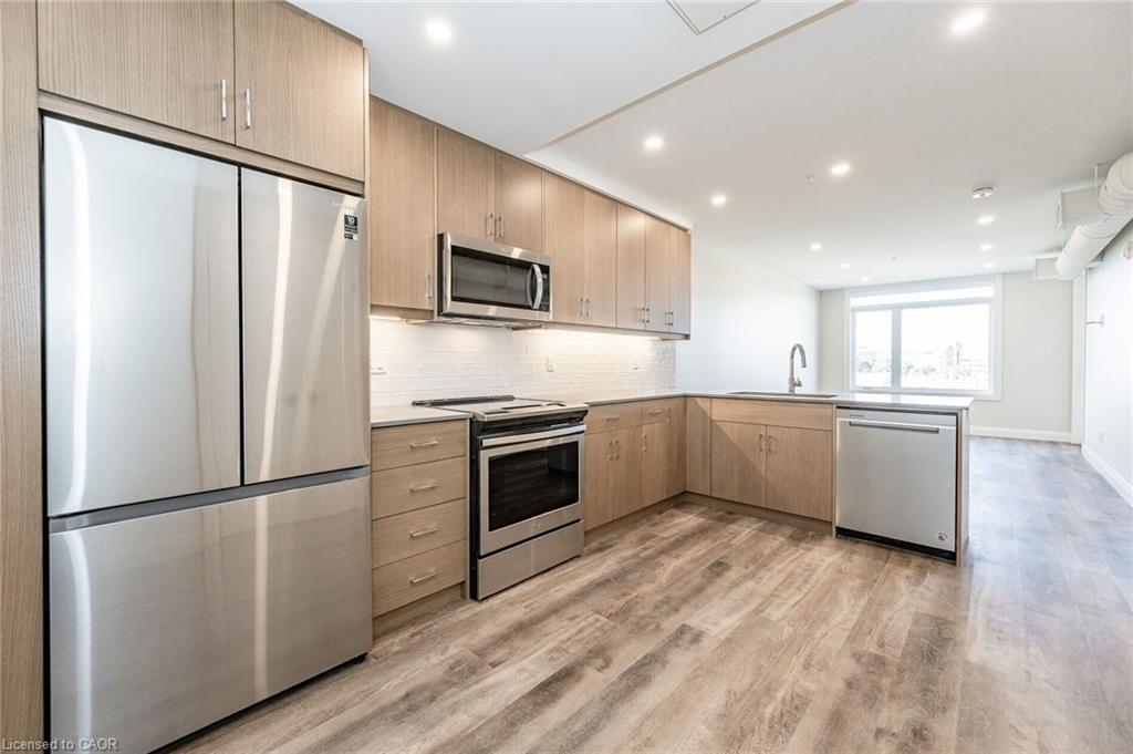 72-erb-street-e-waterloo-ontario-40848621