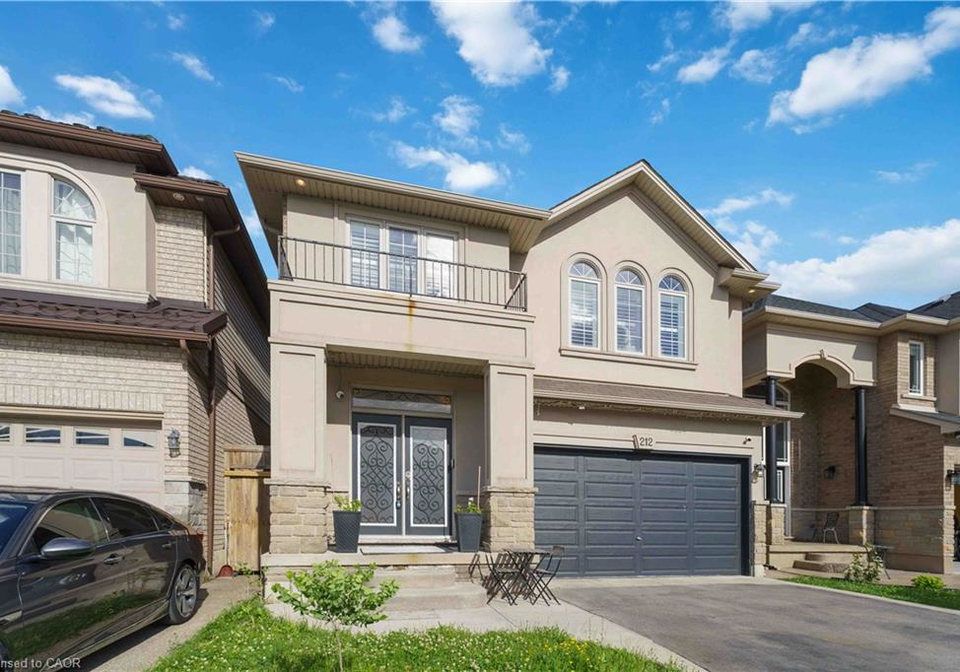 212-chartwell-circle-hamilton-ontario-40848623