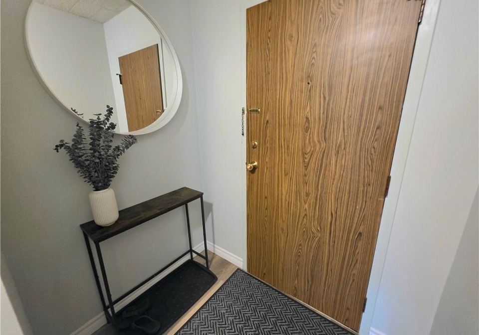 24-mooregate-crescent-kitchener-ontario-40848624