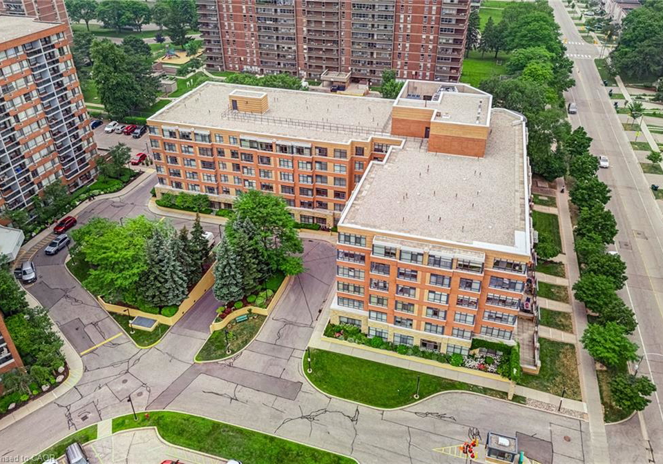 115-bonis-avenue-scarborough-ontario-40848653