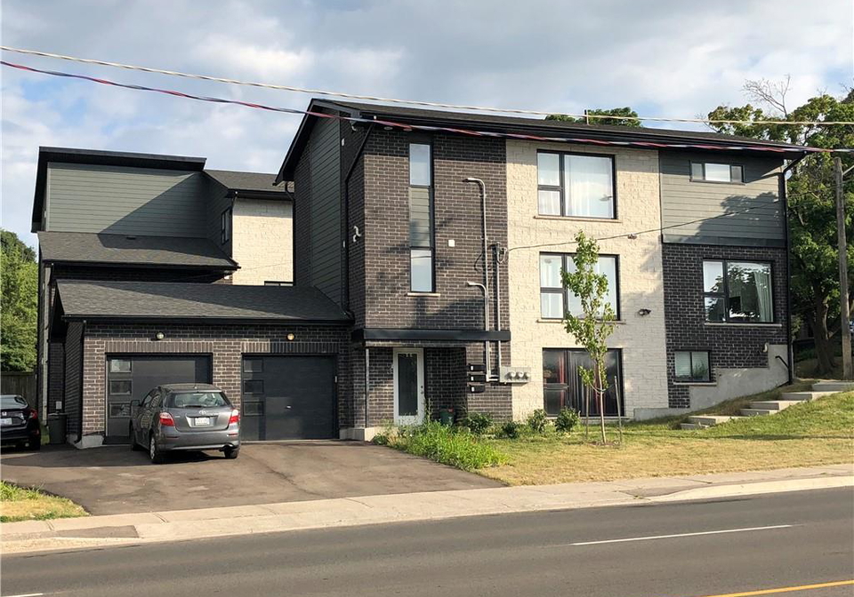 4-chestnut-street-kitchener-ontario-40848662