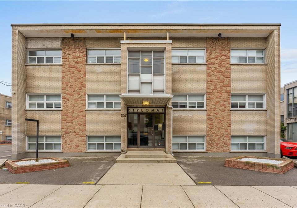 237-mohawk-road-e-hamilton-ontario-40848685