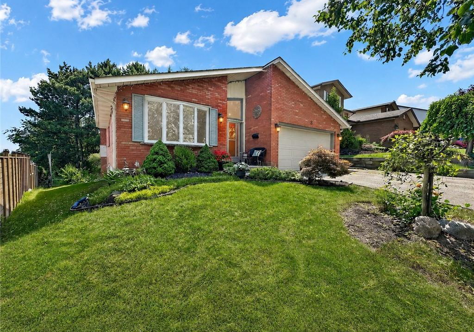 6-lanark-crescent-kitchener-ontario-40848689