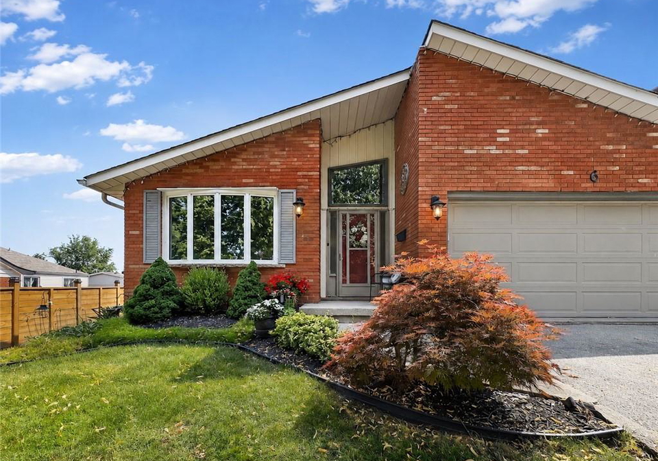 6-lanark-crescent-kitchener-ontario-40848689