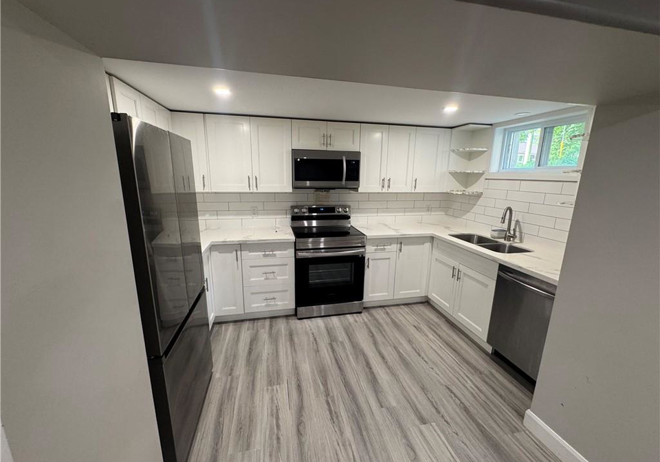 90-clive-road-kitchener-ontario-40848690