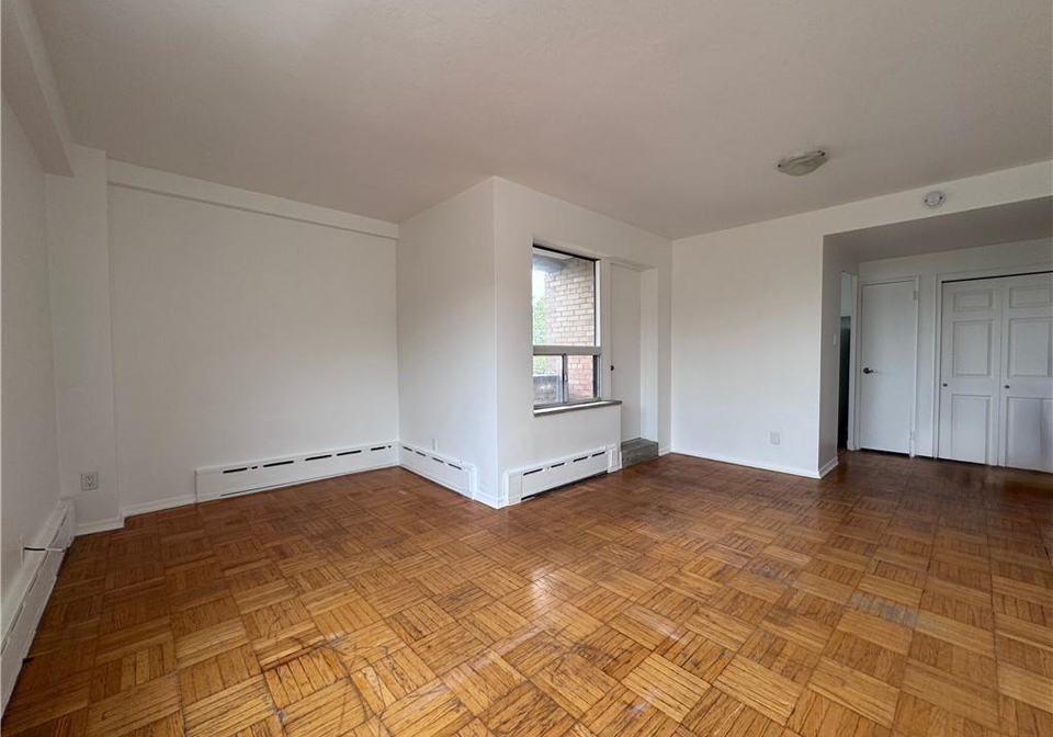 325a-james-street-s-hamilton-ontario-40848692