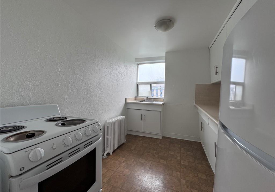 325a-james-street-s-hamilton-ontario-40848692