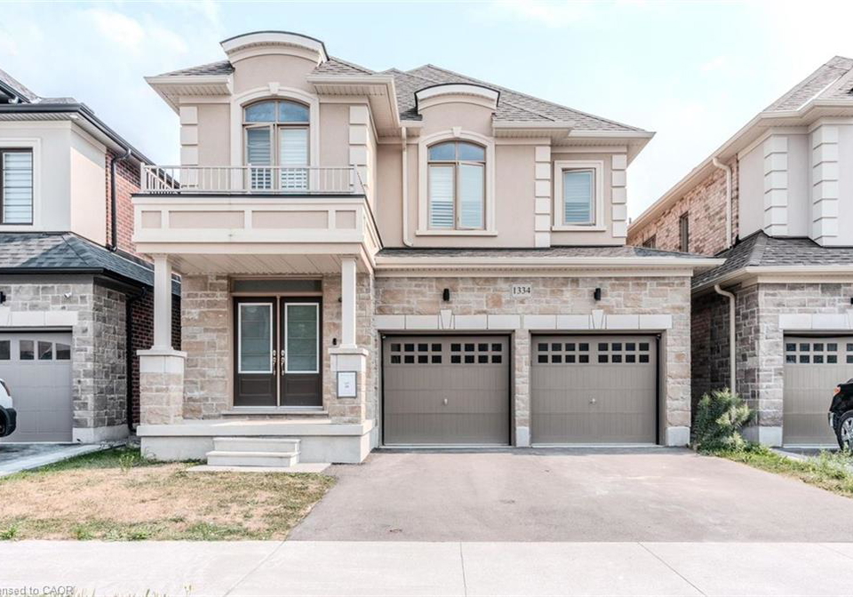 1334-apollo-street-oshawa-ontario-40848695