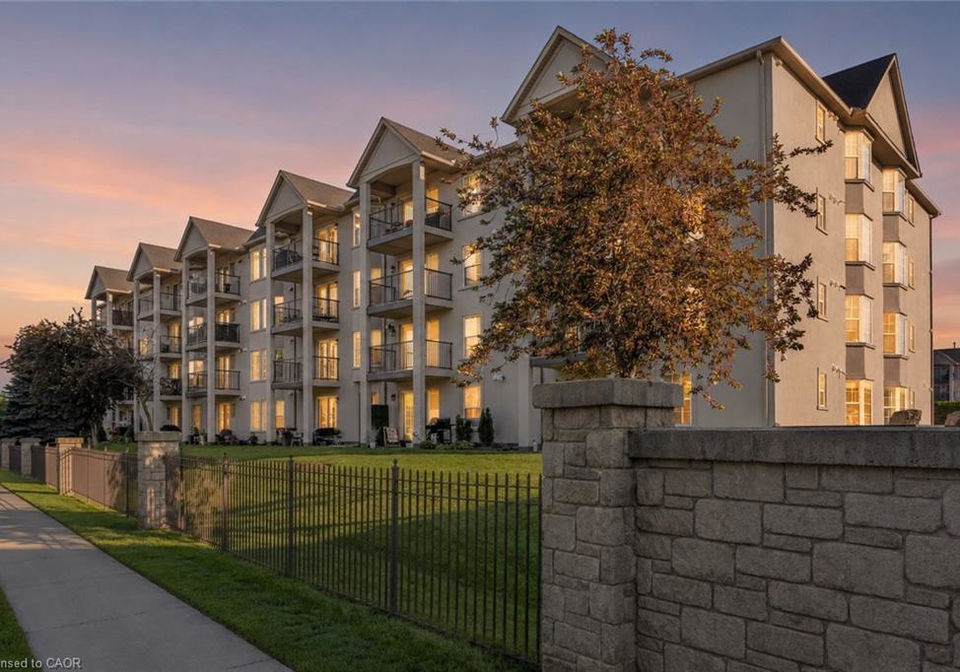 1421-walkers-line-burlington-ontario-40848699