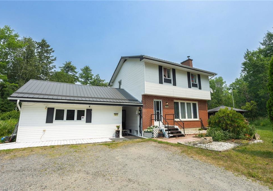 1013-hopkins-hill-road-espanola-ontario-40848736