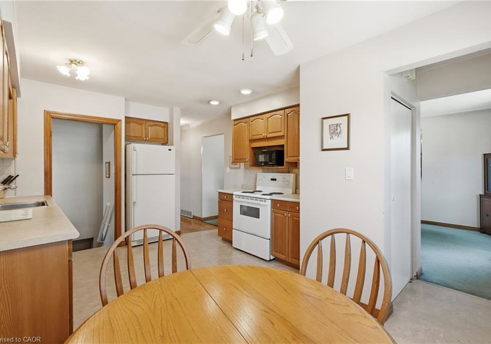 6-beaconsfield-drive-hamilton-ontario-40848786